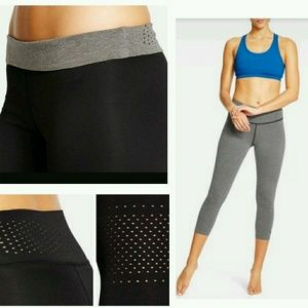 NWT Yogasmoga Boulder Crop Reversible Yoga Pants